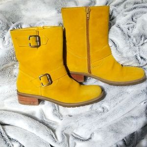Carlo Rossetti Mustard yellow suede size 6.5 (fit like a 7) ankle boots